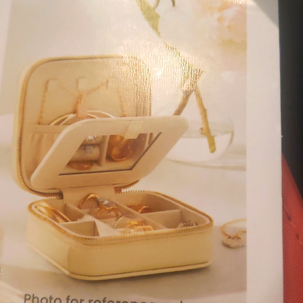 Travel Accessory Box